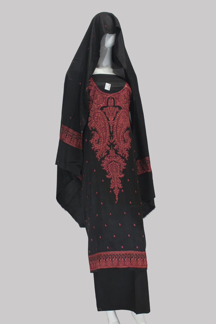 Shama – Embroidered Suit