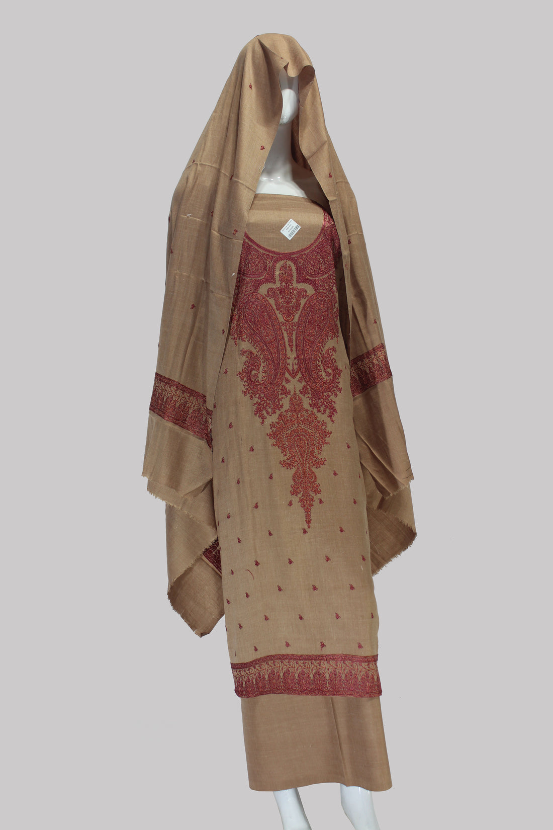 Sumbul – Embroidered Suit