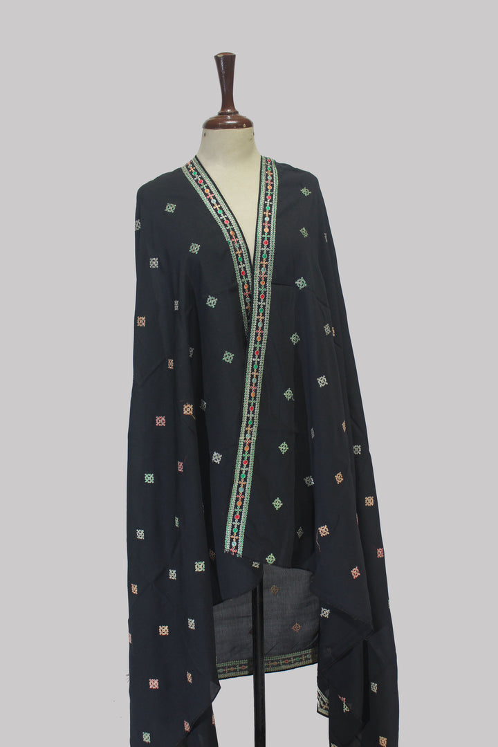 Naaz – Embroidered Chadder