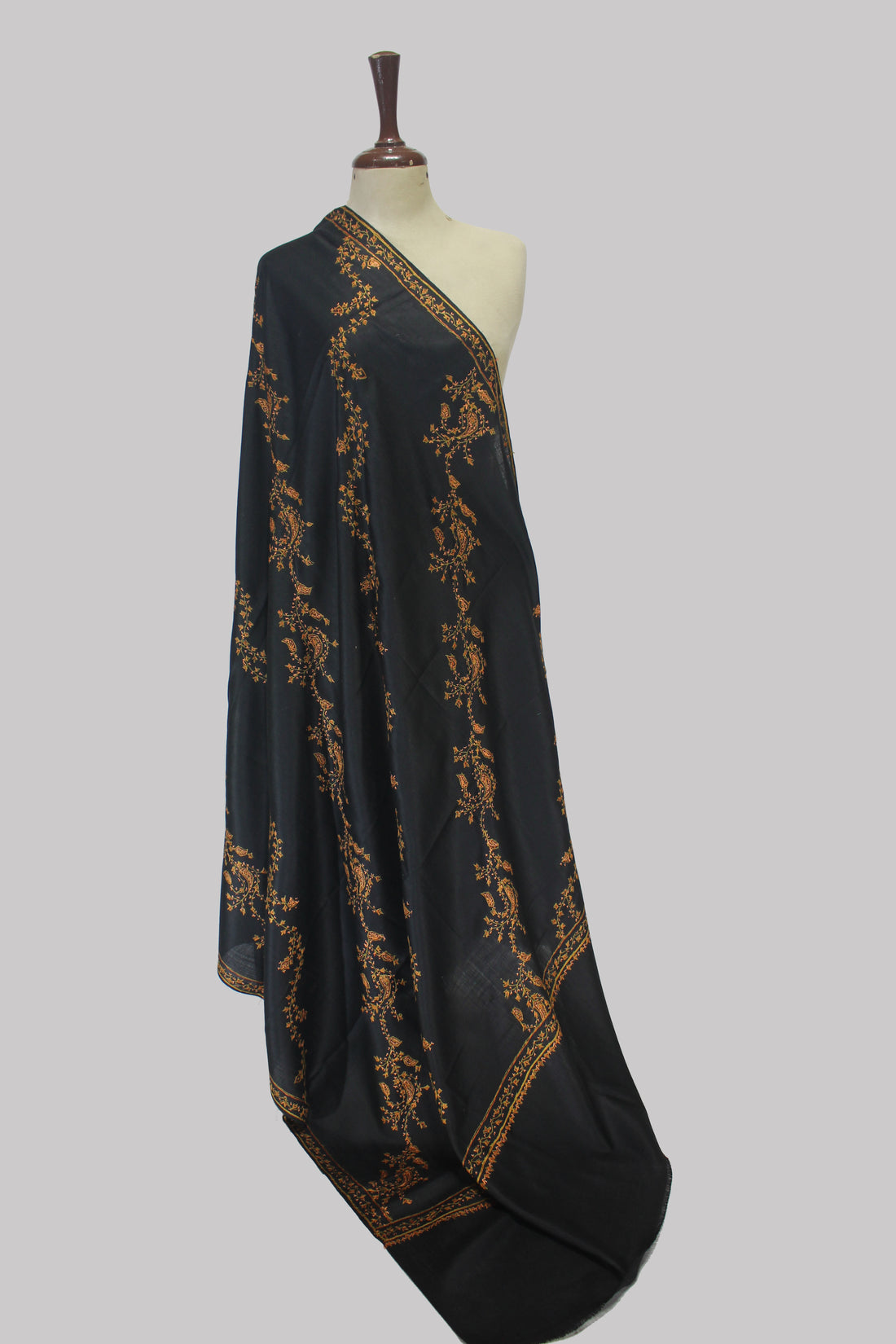 Shab-e-Zareen Midnight Elegance Shawl